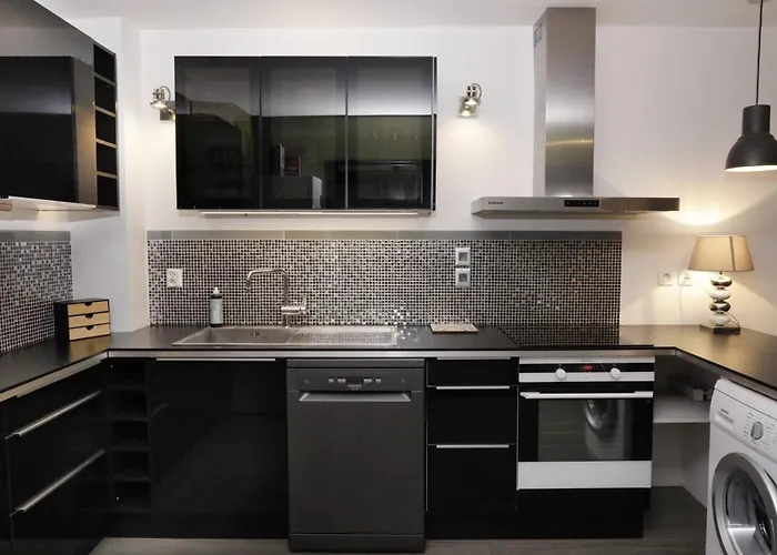 Hébergement de vacances Paris By La Boîte En *