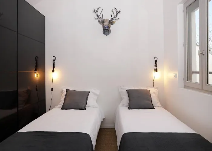 Paris By La Boîte En Senlis (Oise)